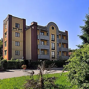 Ascot Hotel